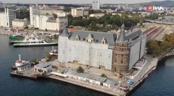 Haydarpaşa Garı'nın sembol saati yerine koyuldu