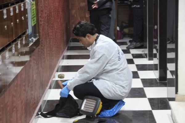 Araştırma görevlisi tartıştığı öğrenciyi boşluğa itti