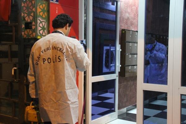 Araştırma görevlisi tartıştığı öğrenciyi boşluğa itti