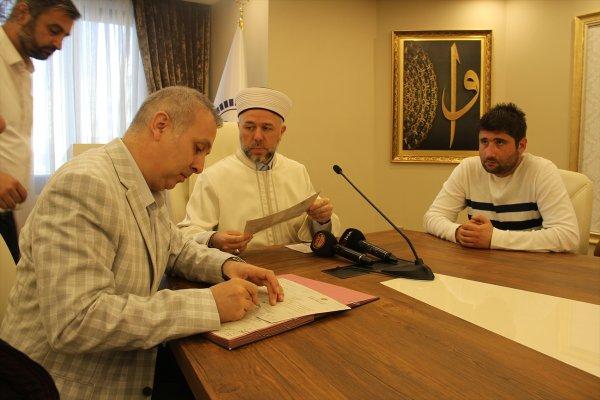 Yunan mühendis İslamiyet'i seçti