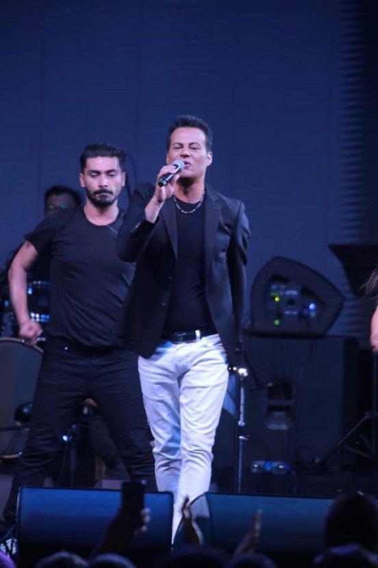 Hakan Peker İstanbul'u terk ediyor