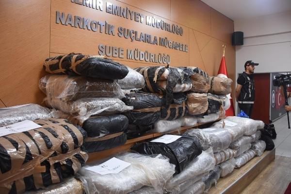 Polisten kaçarken düşürdükleri anahtar skunka götürdü