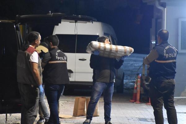 Polisten kaçarken düşürdükleri anahtar skunka götürdü