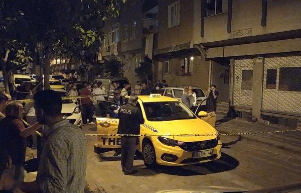 Afgan uyruklu bir kişi taksiciyi boğazından bıçakladı