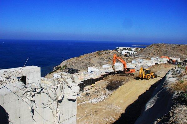 Bodrum'da yıkımlar devam ediyor