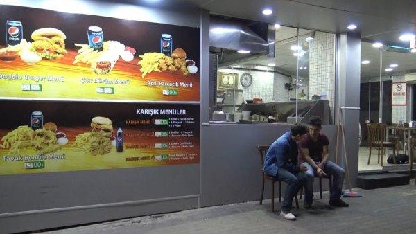 Dönerinin getirilemeyeceğini öğrenince cinnet getirdi