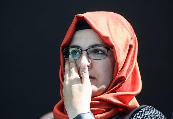 Jeff Bezos, Kaşıkçı anmasına katıldı