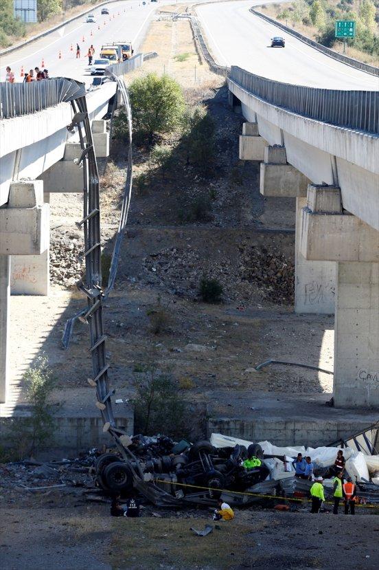 Ankara'da viyadükten düşen tır şoförü öldü