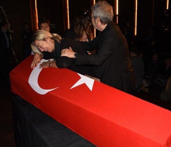 Tarık Ünlüoğlu son yolculuğuna uğurlandı