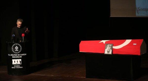 Tarık Ünlüoğlu son yolculuğuna uğurlandı