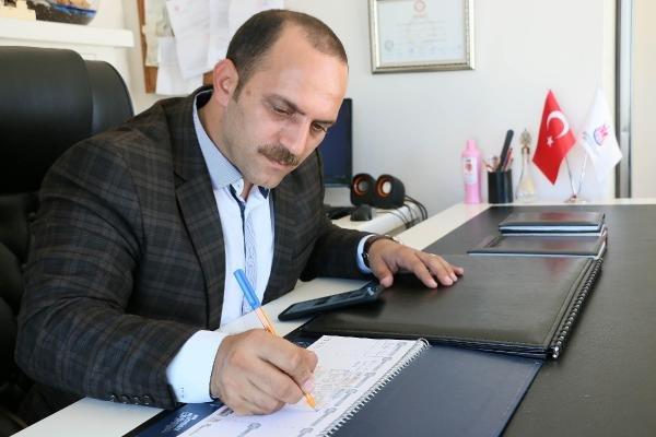 Muhtara sorunlarını WhatsApp ihbar hattından iletiyorlar