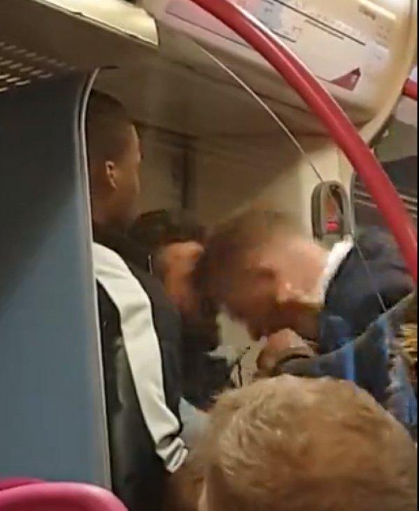 Londra metrosunda hırsıza müdahale