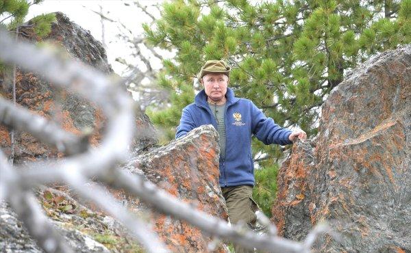 Putin ve Şoygu ormanda