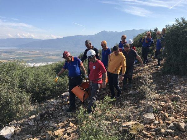 Definecilerin açtığı kuyuya düştü