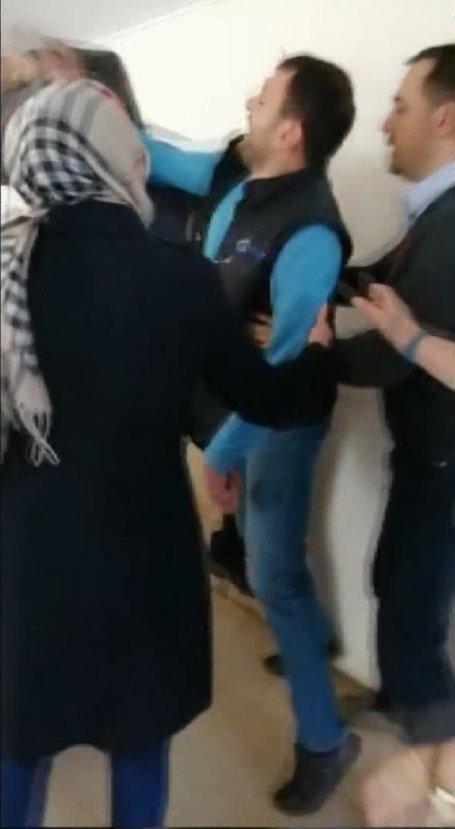 Hasta yakını ile doktorun kavgası