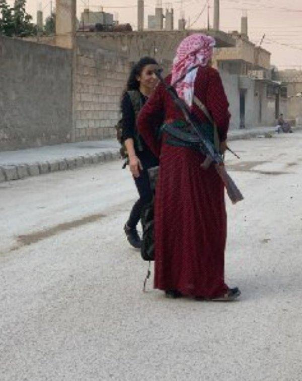 YPG'liler etekleri giydi