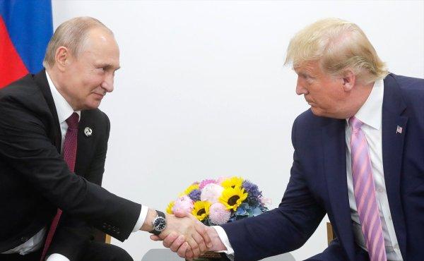 Trump, Putin'in doğum gününü karıştırdı