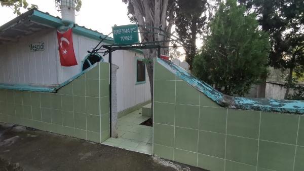 Türbenin ve tuvaletlerin kapısı çalındı