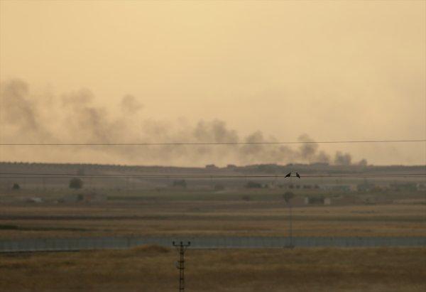 Sınırda namlular YPG'ye bakıyor