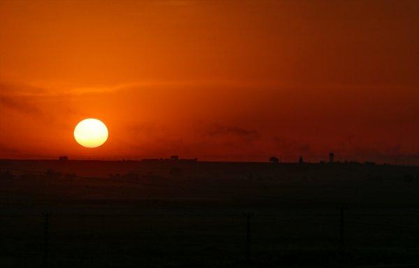 Sınırda namlular YPG'ye bakıyor