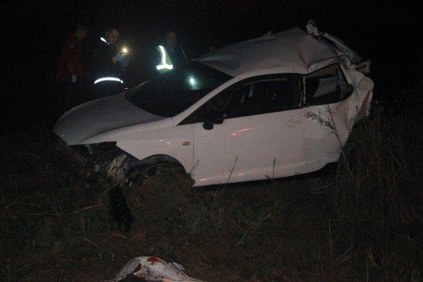 Eyüpsultan'da kontrolden çıkan araç metrelerce takla attı