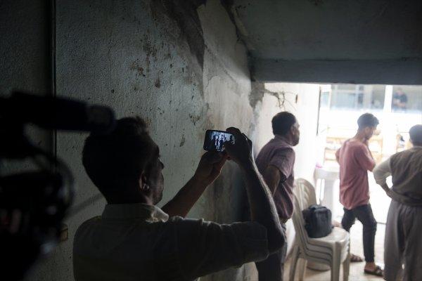 Gazetecilerin kaldığı otelin yanına havan atıldı