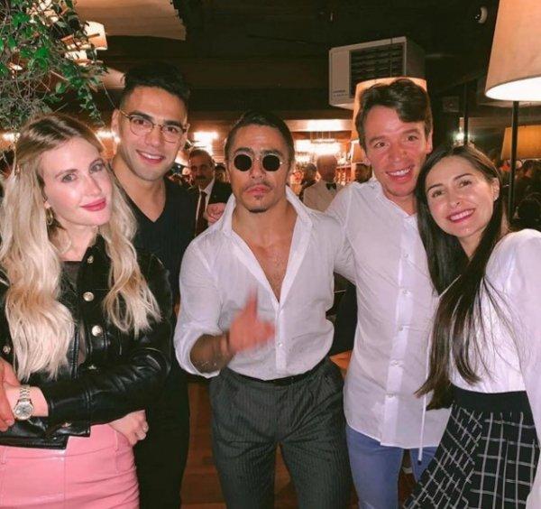 Falcao ailesiyle birlikte Nusret'e gitti