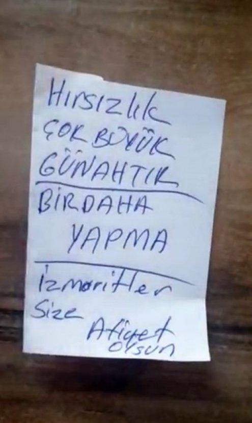 Müşteriye her baktığında hırsızlık oluyor