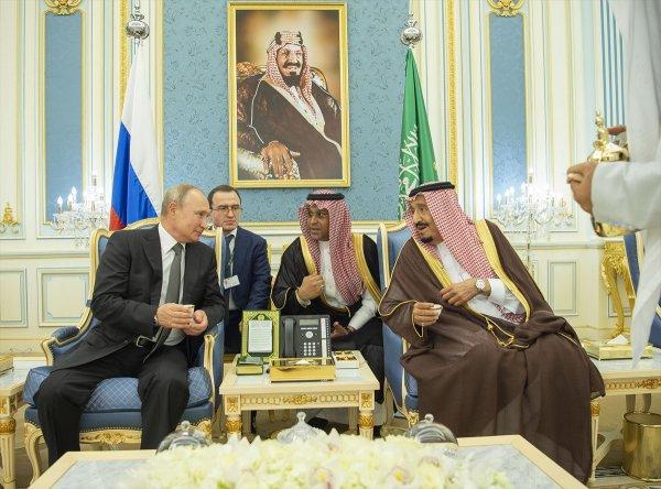 Putin, Suudi Arabistan'da