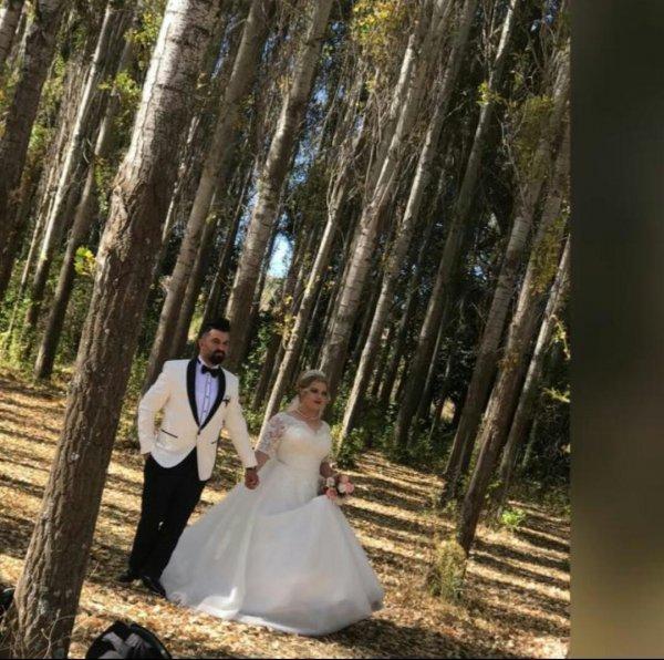 Sivaslı çift halk otobüsünde tanışıp evlendi