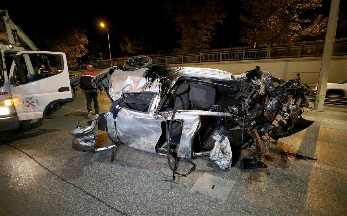 Ankara'da trafik kazasında 2 kişi ağır yaralandı