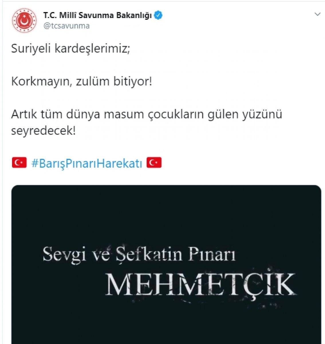 Türk askerinin Suriyeli çocukları bağrına bastığı anlar
