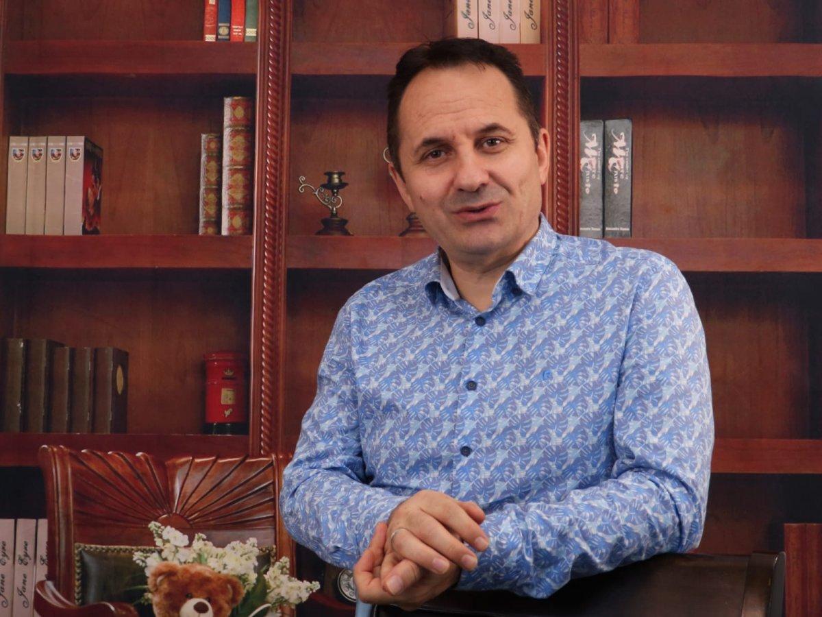 Adem Güneş ile son kitabı Bırak ve Rahatla üzerine söyleşi