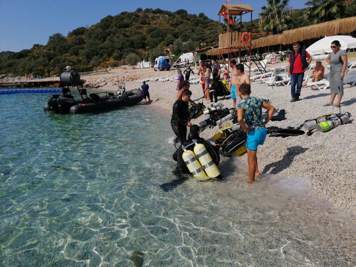 Su altında eğitim yapan JÖAK personeli şehit oldu