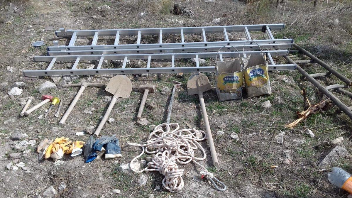 Kütahya'da definecilere jandarmadan suçüstü