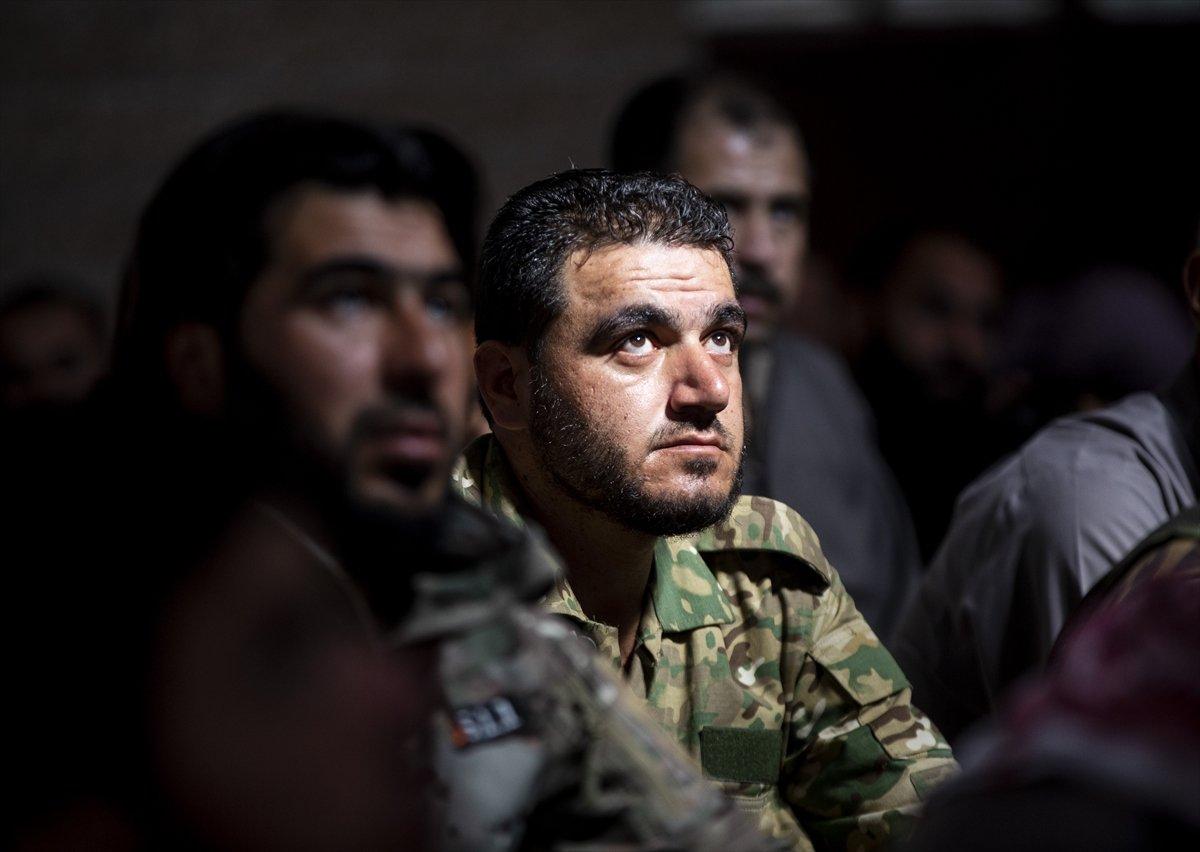 Tel Abyad'da cuma namazı