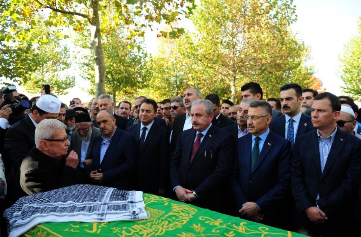 Usta Yazar Nuri Pakdil son yolculuğuna uğurlandı