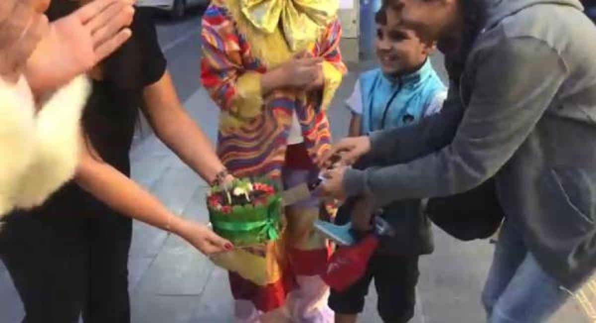 Cam silen 11 yaşındaki Sadık'a sürpriz doğum günü