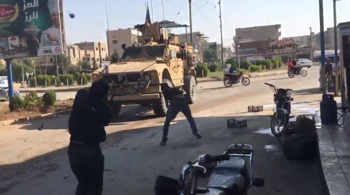 Kamışlı'da YPG'liler Amerikan askerlerini taşladı