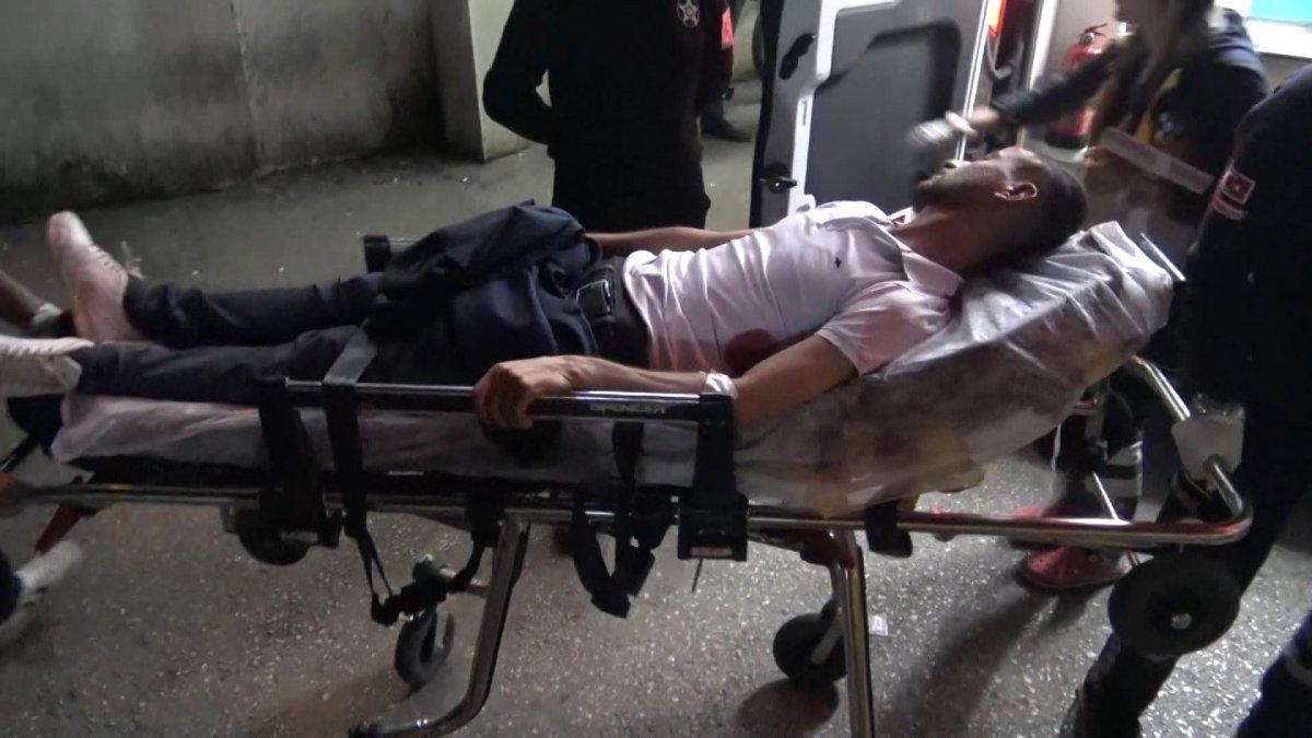 Bursa'da telefonunu vermeyen adamı bıçakladı