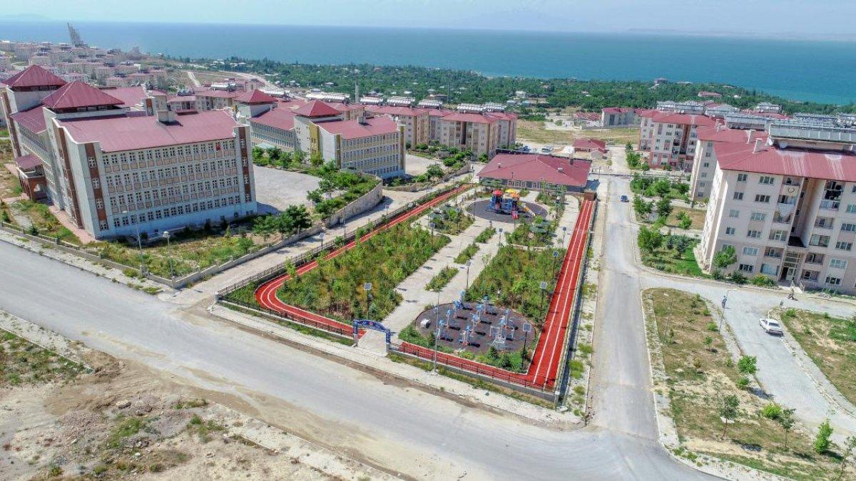 Deprem sonrası Van yeniden inşa edildi