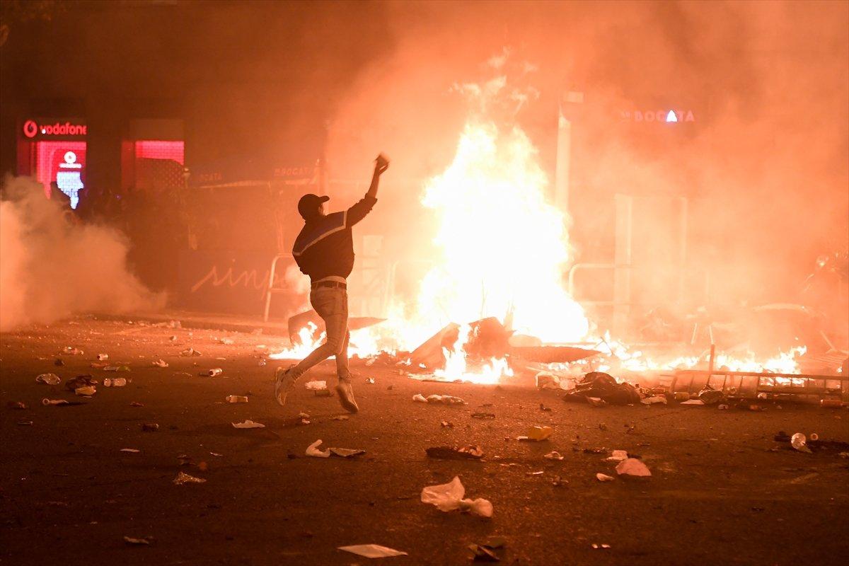 Ayrıçıklı Katalanlar helikoptere havai fişekle saldırdı