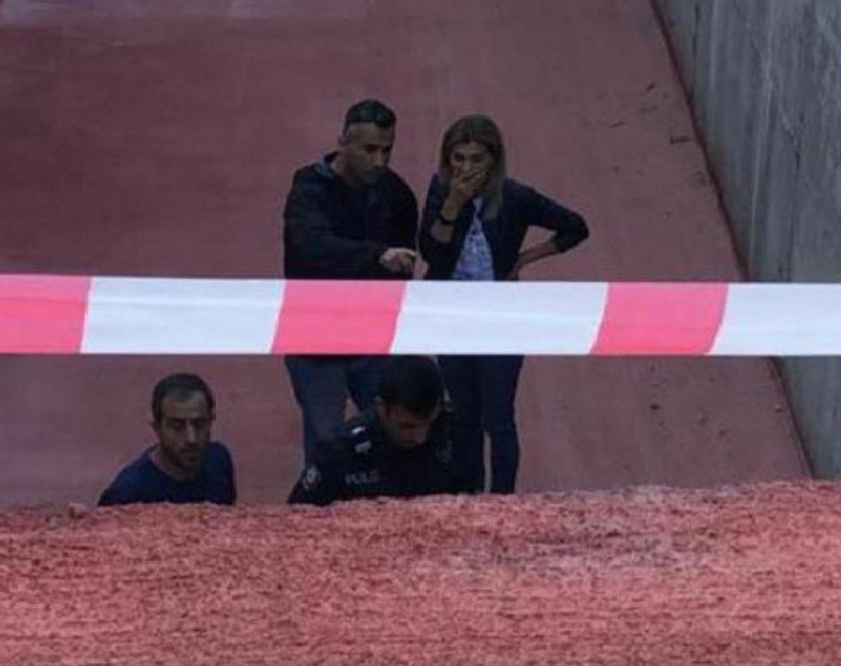 Avcılar'da bir kadın kapalı semt pazarında 3 metreden düştü