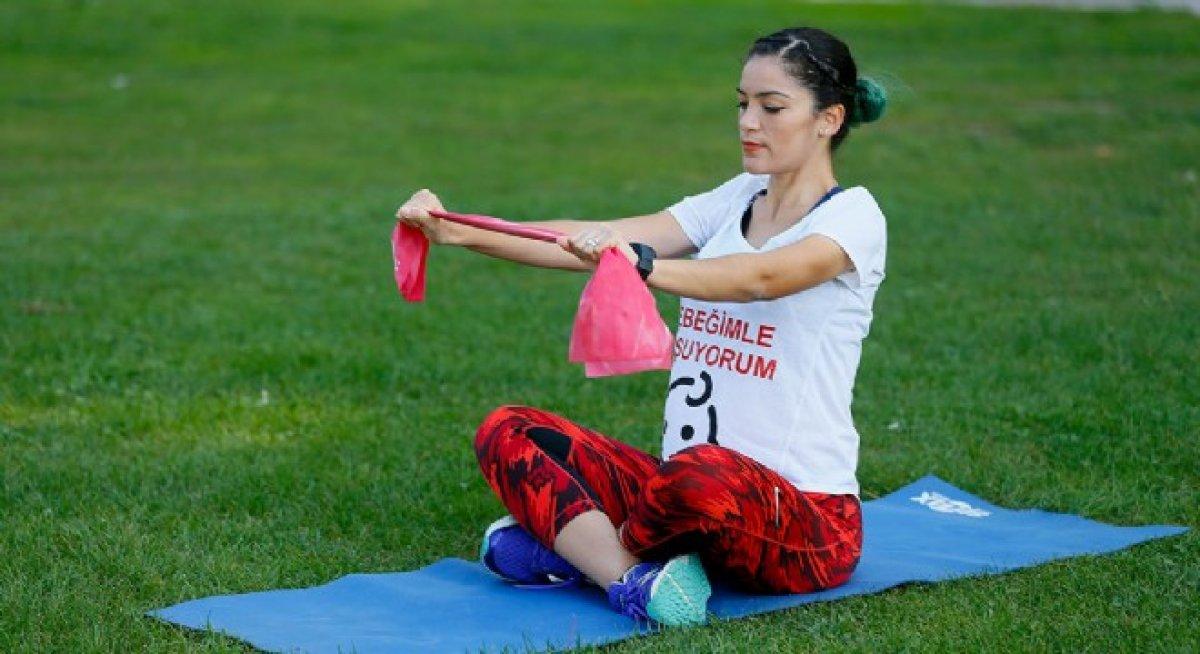 Hamile kadın maratona hazırlanıyor