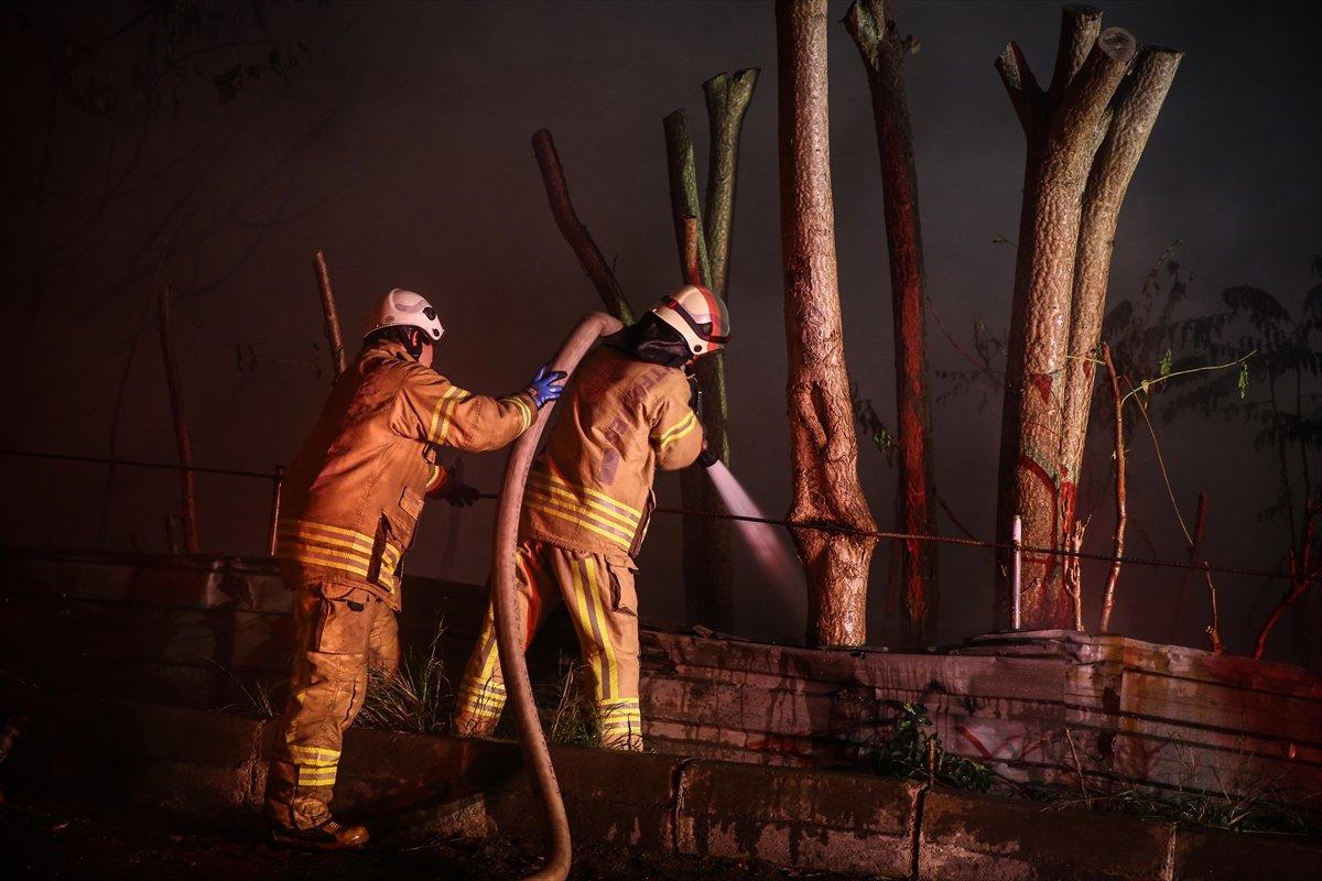 Sarıyer'deki depo yangını söndürüldü