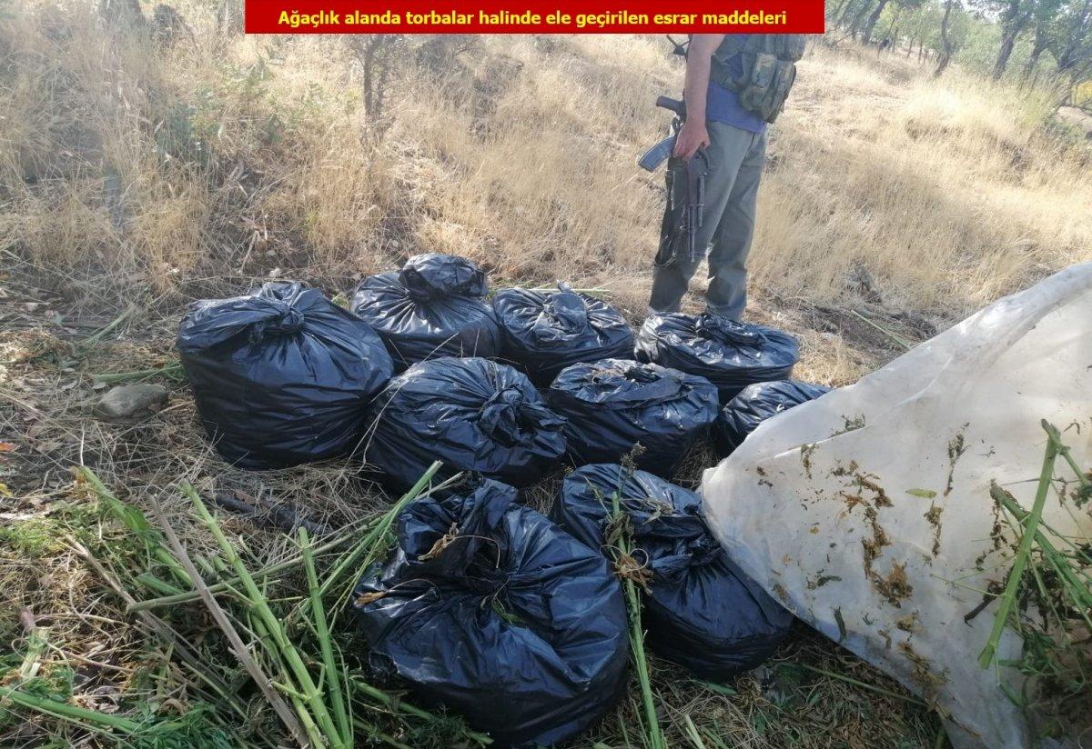 Diyarbakır'da 4 ton esrar ele geçirildi