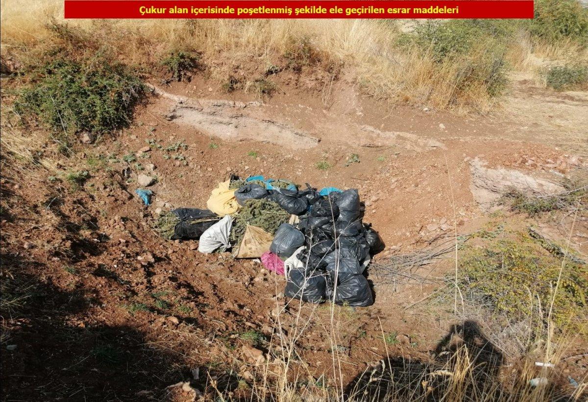 Diyarbakır'da 4 ton esrar ele geçirildi