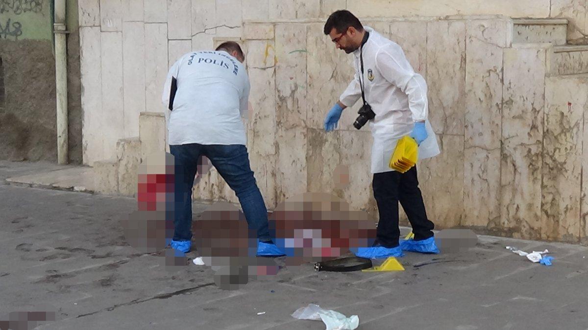 Diyarbakır'da bıçaklı kavga: 1'i ağır 2 yaralı