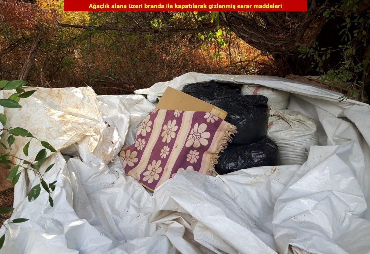 Diyarbakır'da 4 ton esrar ele geçirildi