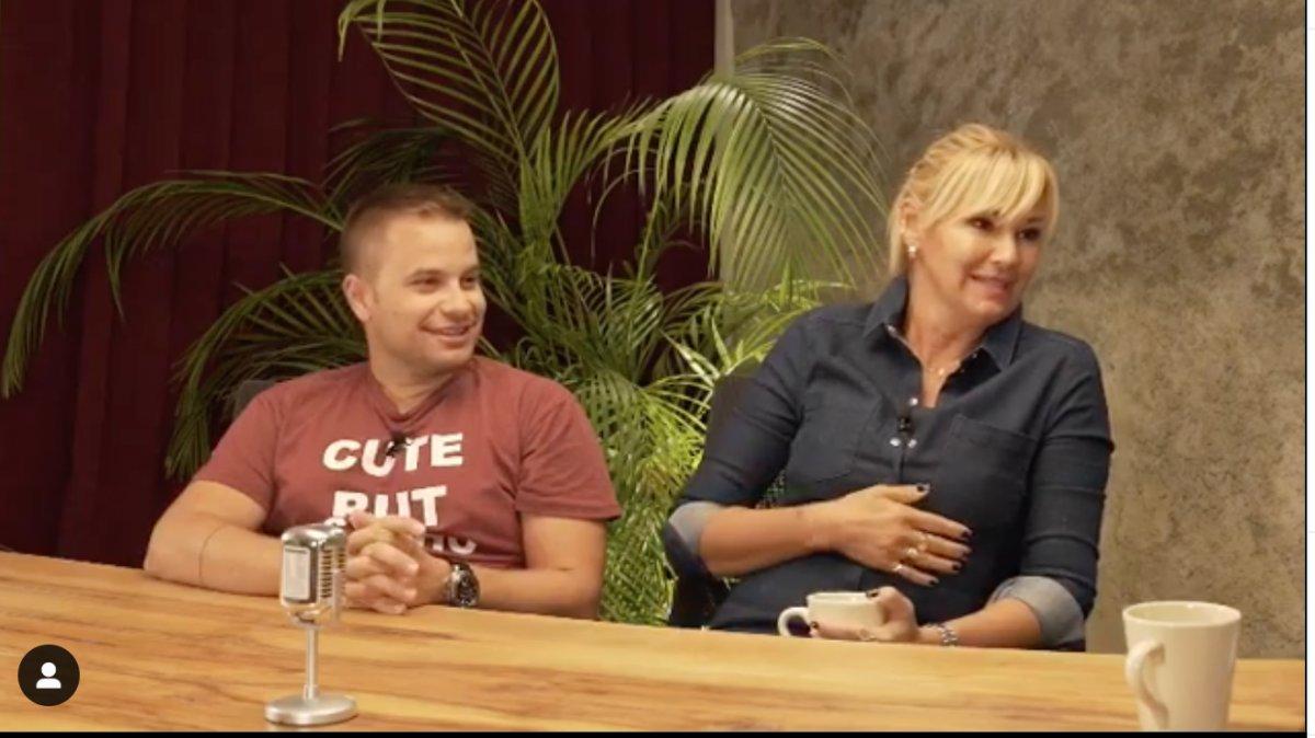 Pınar Altuğ'dan öpüşme itirafı